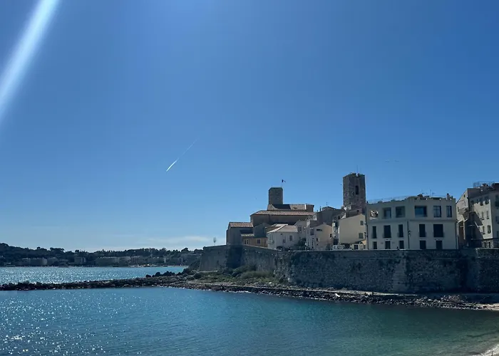 Апартаменти Luxe Et Charme Sur Les Remparts Du Vieil *