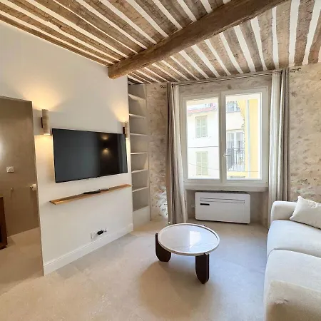 Luxe Et Charme Sur Les Remparts Du Vieil Apartamento *