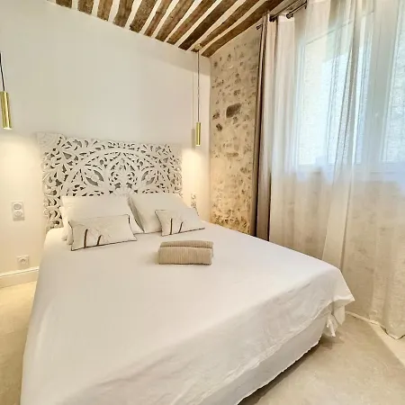 아파트 Luxe Et Charme Sur Les Remparts Du Vieil