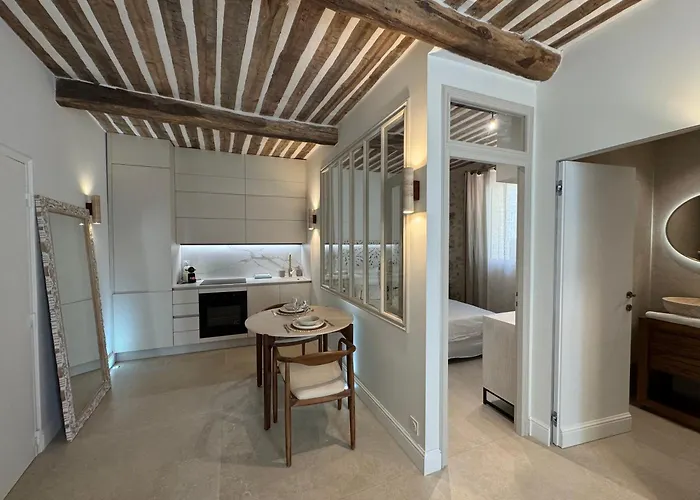 Luxe Et Charme Sur Les Remparts Du Vieil Lejlighed Antibes